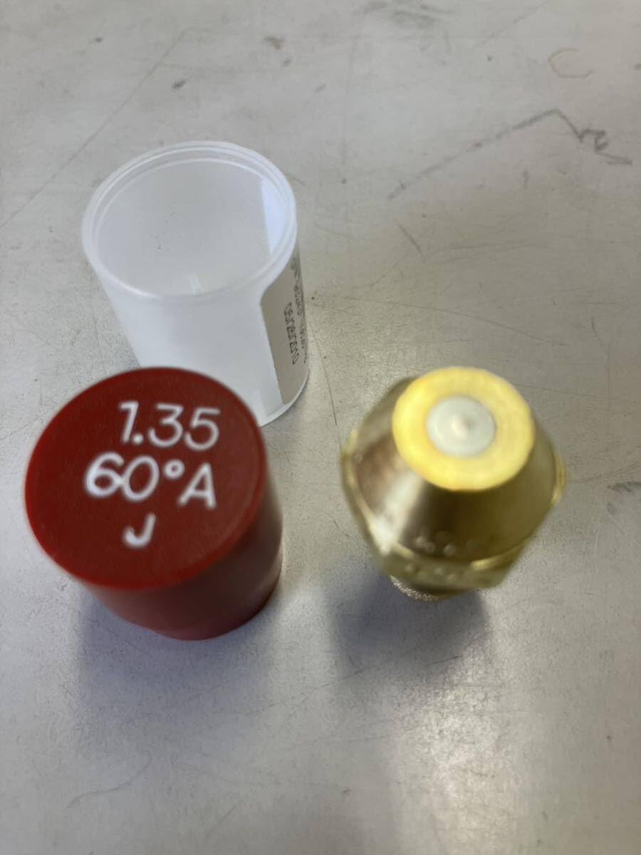 Amazon.co.jp: 長府 修理部品 バーナー ノズル 1.35G-60° A J ボイラー